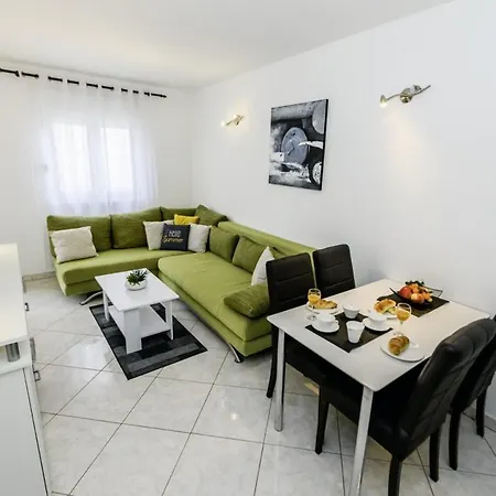 Bonaca In - Dalmatien Kaštela